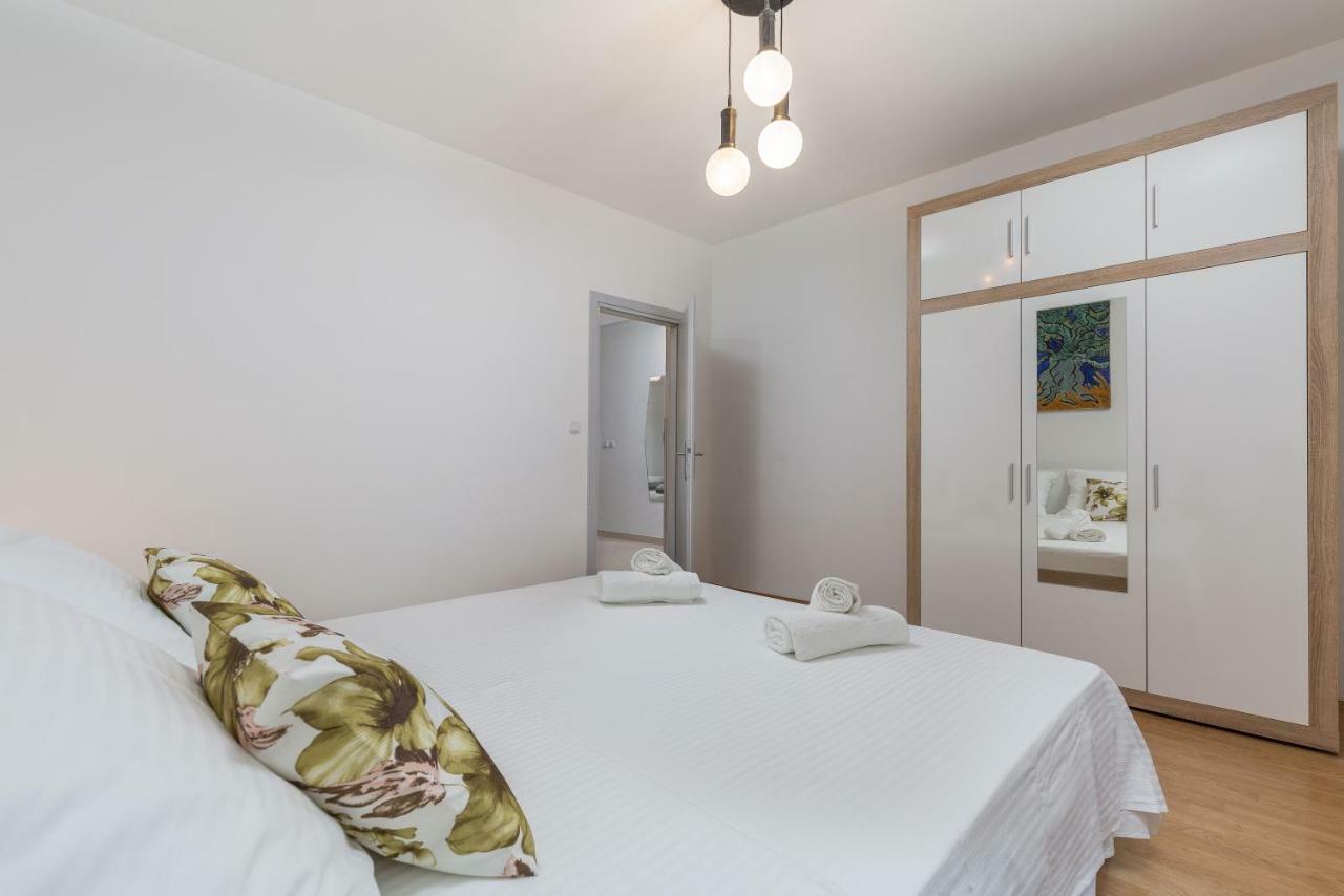 Apartman Tara&Iva Vrsar Buitenkant foto