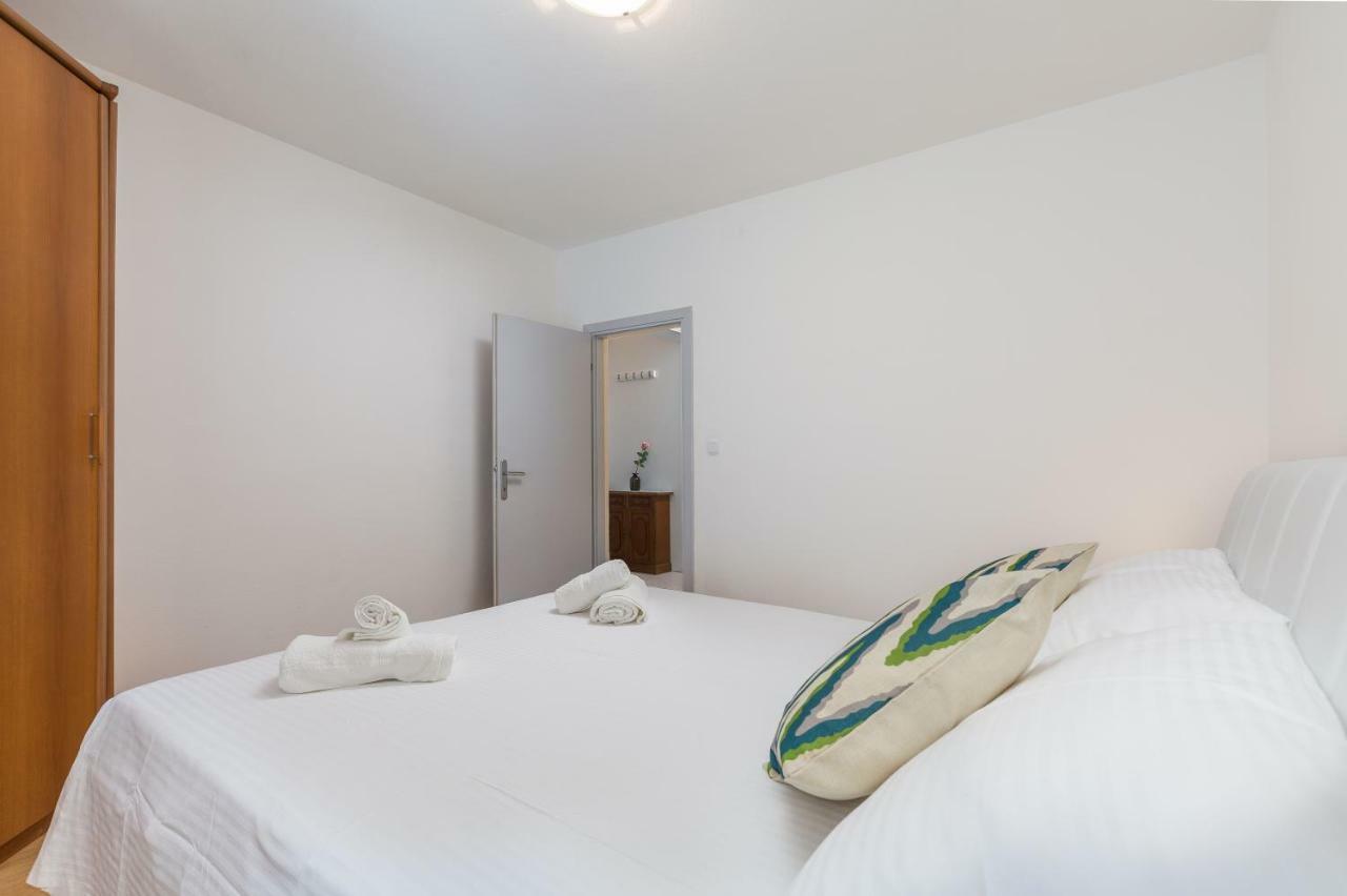 Apartman Tara&Iva Vrsar Buitenkant foto